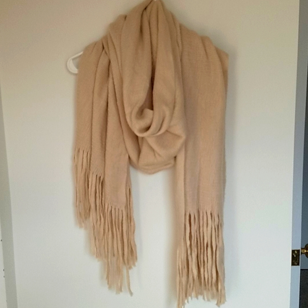 Beige scarf
